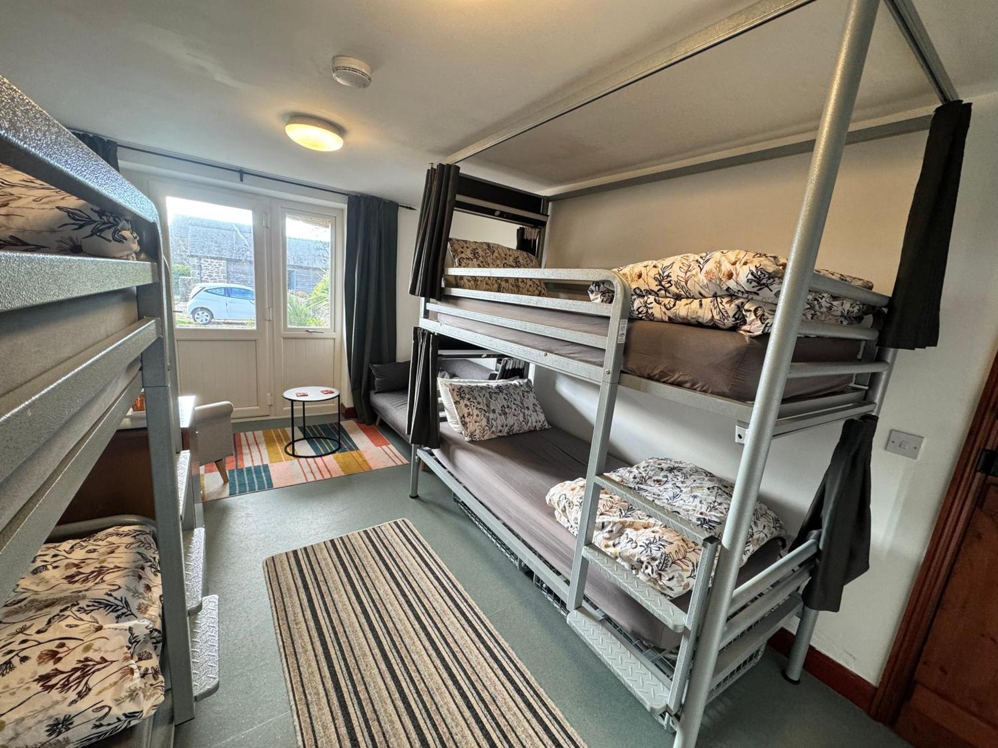 Lands End Hostel And B&B Sennen Extérieur photo